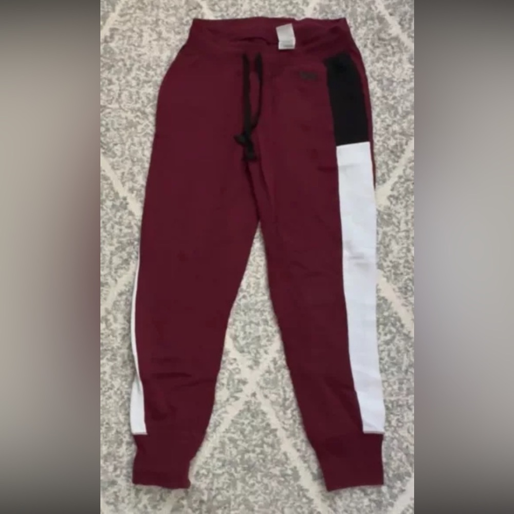 Women’s VS Pink Joggers In Burgundy Size Small